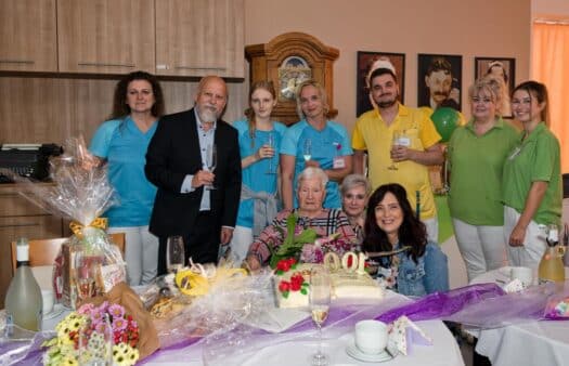 Klientka SeniorCentra Havířov oslavila 100. narozeniny