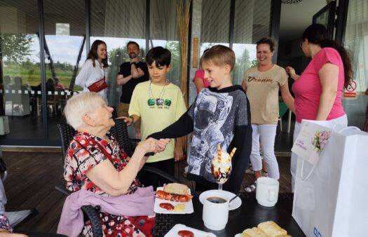 Poslední setkání ve školním roce dětí a seniorů